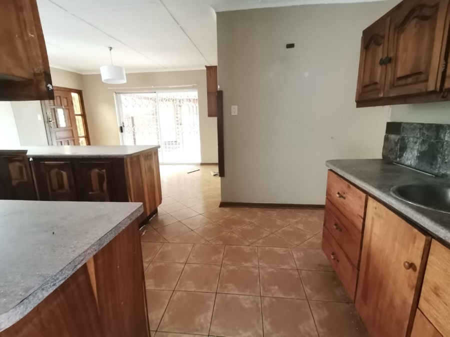 4 Bedroom Property for Sale in Miederpark North West